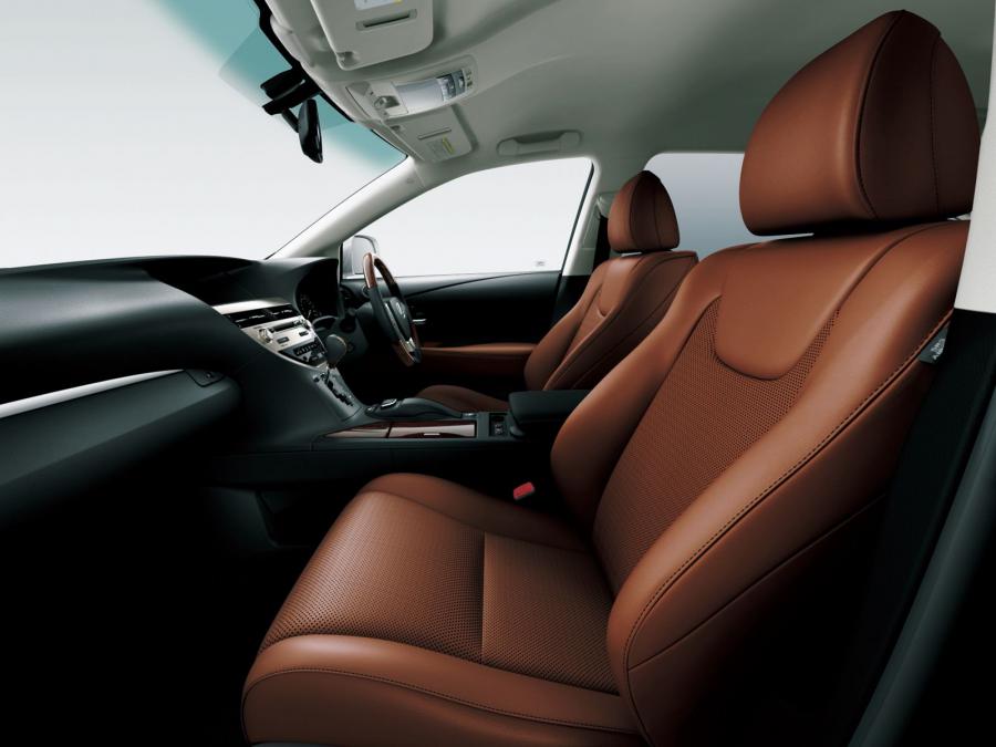  Lexus RX450h Version L 2012 года  (фото 2 из 4)